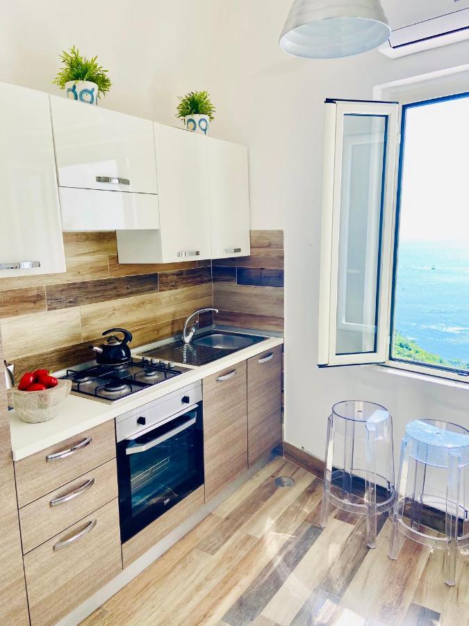 شقة Borgo Virginia - Sea View In Amalfi Coast Vietri المظهر الخارجي الصورة